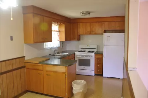 5 Vera Rd, Coventry, RI 02816 photo 7