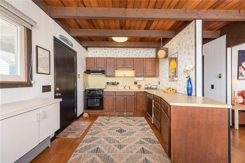 21 Knowles Ave, Westerly, RI 02891 photo 9