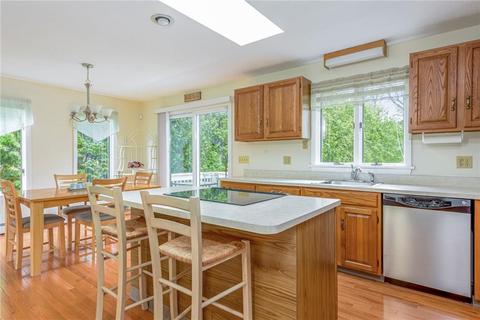 20 Pickering Dr, Westerly, RI 02891 photo 10
