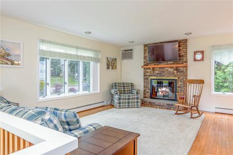 20 Pickering Dr, Westerly, RI 02891 photo 4