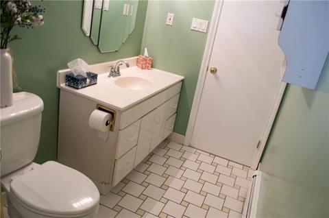 26 Pinehurst Rd, East Providence, RI 02915 photo 32