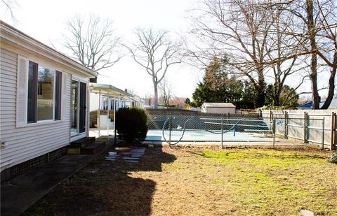 26 Pinehurst Rd, East Providence, RI 02915 photo 8