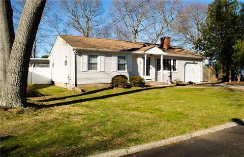 26 Pinehurst Rd, East Providence, RI 02915 photo 3