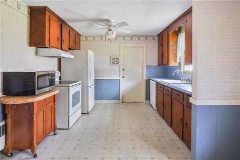 39 Ray St, Coventry, RI 02816 photo 8