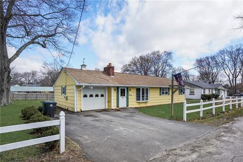 39 Ray St, Coventry, RI 02816 photo 3