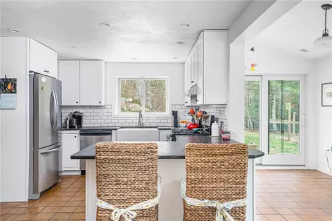 126 Mail Rd, Exeter, RI 02822 photo 7