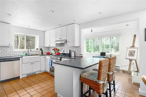126 Mail Rd, Exeter, RI 02822 photo 4