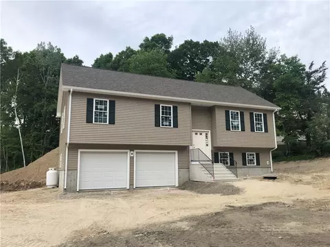 16 Liane Dr, Woonsocket, RI 02895 photo 2