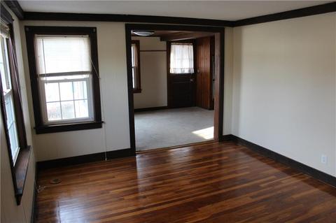 86 Macarthur Rd, Woonsocket, RI 02895 photo 4