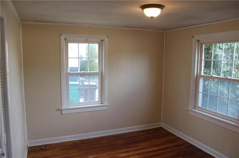 86 Macarthur Rd, Woonsocket, RI 02895 photo 5