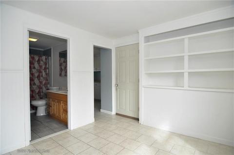 95 Mohawk Ave, Warwick, RI 02889 photo 10