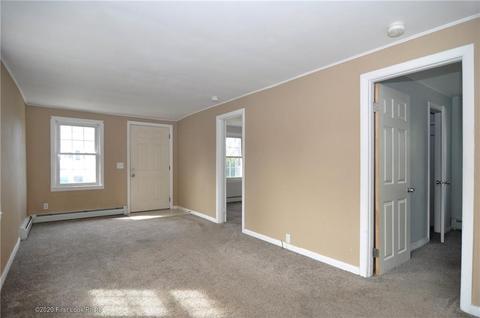 95 Mohawk Ave, Warwick, RI 02889 photo 6