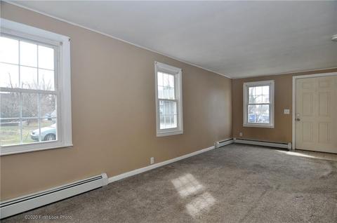95 Mohawk Ave, Warwick, RI 02889 photo 7