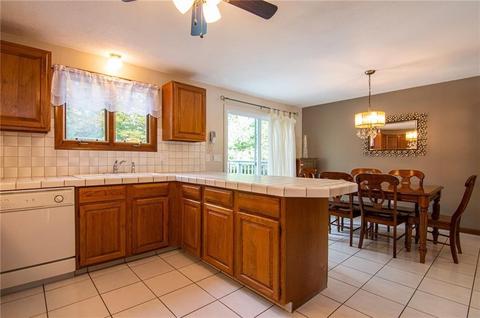 165 Sage Dr, Warwick, RI 02886 photo 9