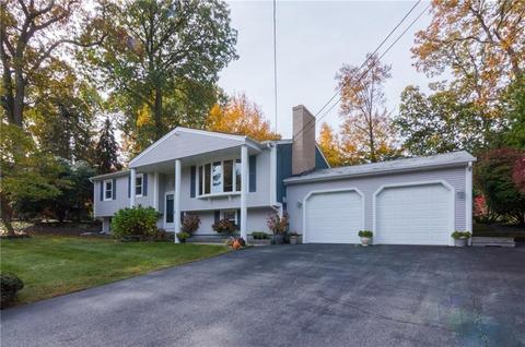 165 Sage Dr, Warwick, RI 02886 photo 2