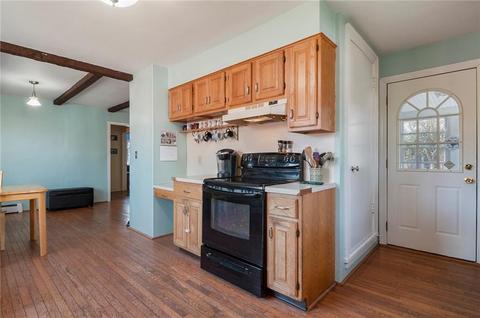 5 Champlin Dr, Hopkinton, RI 02804 photo 8