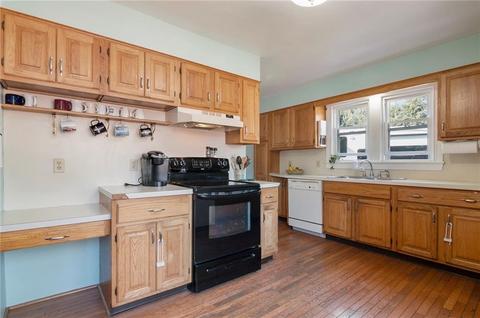 5 Champlin Dr, Hopkinton, RI 02804 photo 7