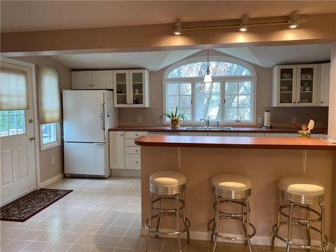 133 Cushing Rd, Warwick, RI 02888 photo 3