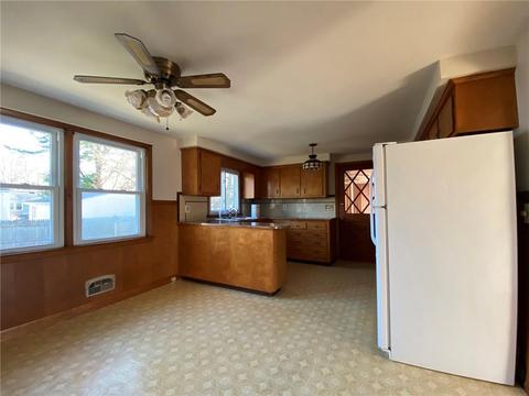 88 Dixie Ave, Warwick, RI 02889 photo 4