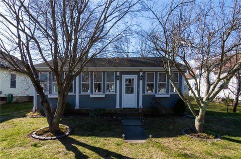 324 Grove Ave, Warwick, RI 02889 photo 1