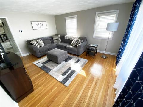 42 Uxbridge St, Cranston, RI 02920 photo 7