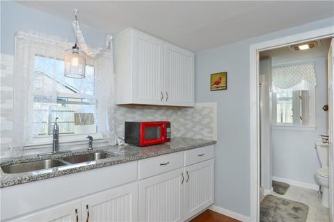 213 Ottawa Ave, Warwick, RI 02889 photo 13