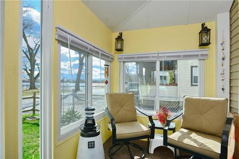 213 Ottawa Ave, Warwick, RI 02889 photo 3