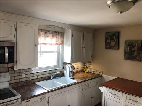 59 Pilgrim Dr, Warwick, RI 02888 photo 4