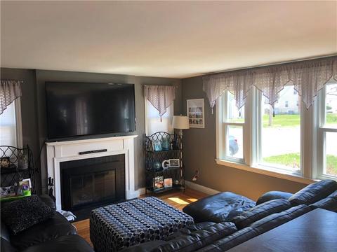 59 Pilgrim Dr, Warwick, RI 02888 photo 9