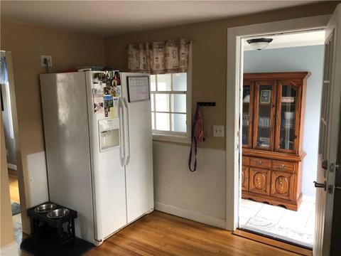 59 Pilgrim Dr, Warwick, RI 02888 photo 3