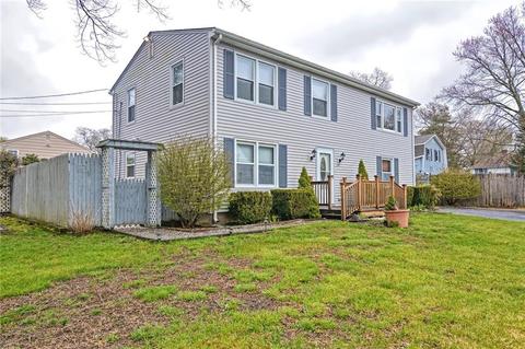147 Bend St, Warwick, RI 02889 photo 3