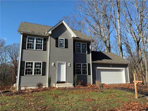 79 Liane Dr, Woonsocket, RI 02895 photo 2
