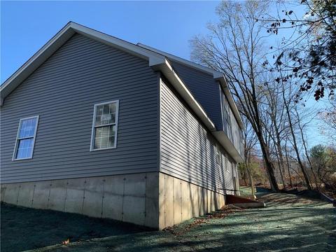 17 Liane Dr, Woonsocket, RI 02895 photo 2