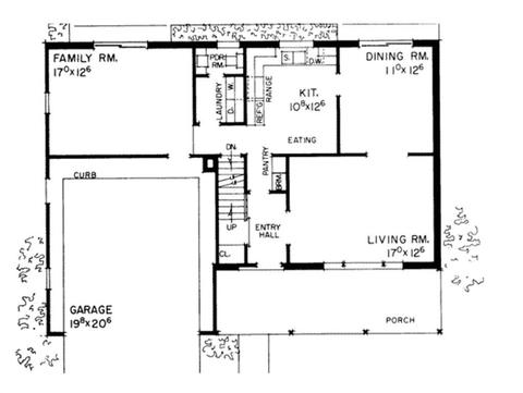 47 Liane Dr, Woonsocket, RI 02895 photo 2