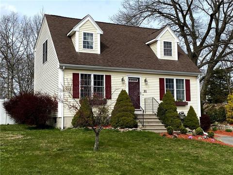 31 Edgewood Ave, Woonsocket, RI 02895 photo 2