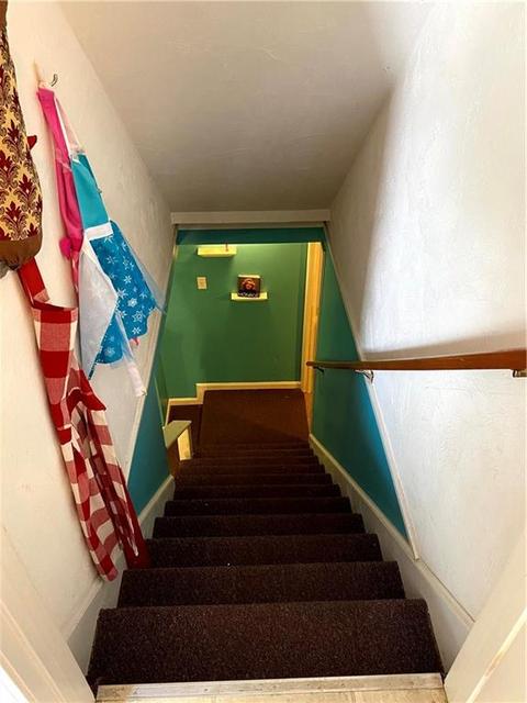 31 Edgewood Ave, Woonsocket, RI 02895 photo 24