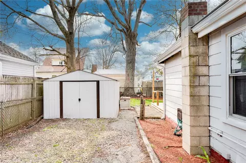 79 Uncas St, Warwick, RI 02889 photo 15