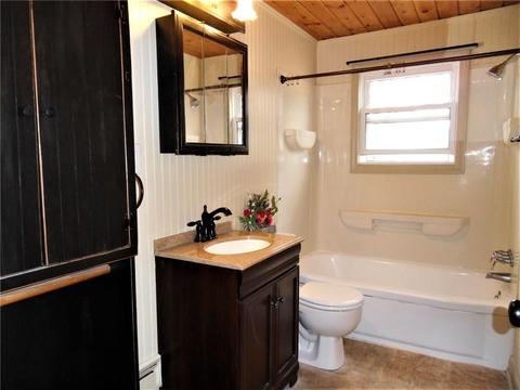 208 Marshall Rd, Woonsocket, RI 02895 photo 6