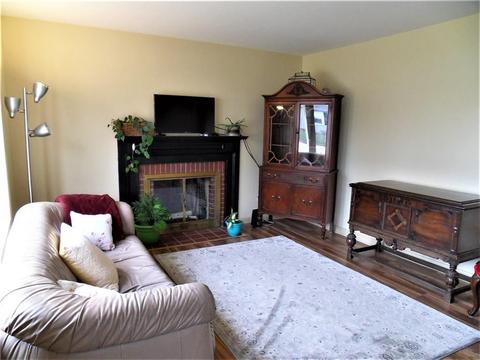 208 Marshall Rd, Woonsocket, RI 02895 photo 3