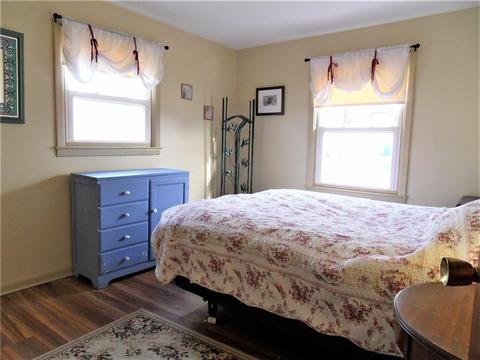 208 Marshall Rd, Woonsocket, RI 02895 photo 10