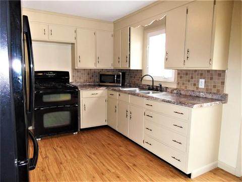 208 Marshall Rd, Woonsocket, RI 02895 photo 5