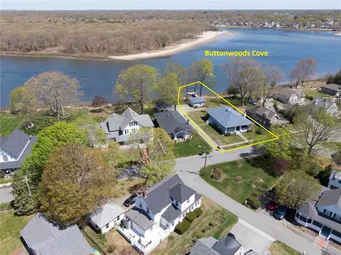 1102 Buttonwoods Ave, Warwick, RI 02886 photo 1