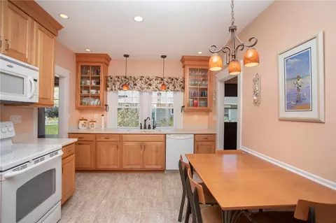 1102 Buttonwoods Ave, Warwick, RI 02886 photo 25