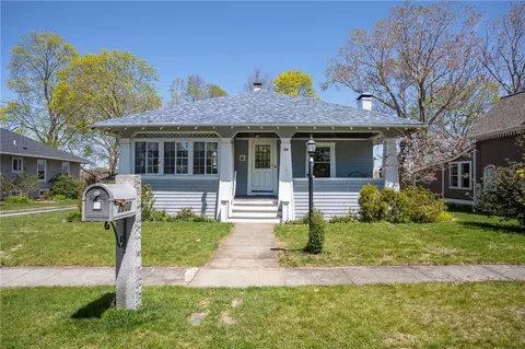 1102 Buttonwoods Ave, Warwick, RI 02886 photo 11