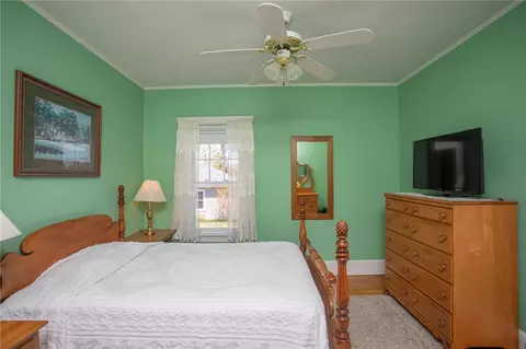 1102 Buttonwoods Ave, Warwick, RI 02886 photo 28