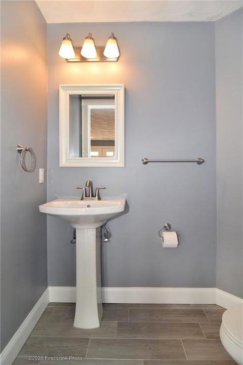 100 Sheffield St, Warwick, RI 02889 photo 24