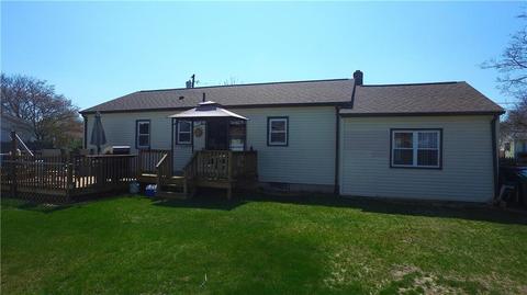 11 Anchorage Rd, Warwick, RI 02889 photo 4