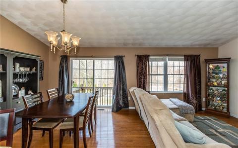 9 Moss Ln, Coventry, RI 02816 photo 9
