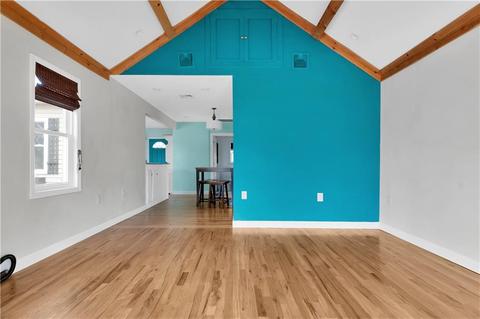 29 Crown St, Warwick, RI 02889 photo 5
