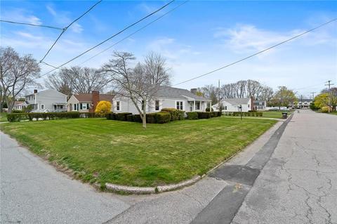47 Bailey St, Warwick, RI 02886 photo 10